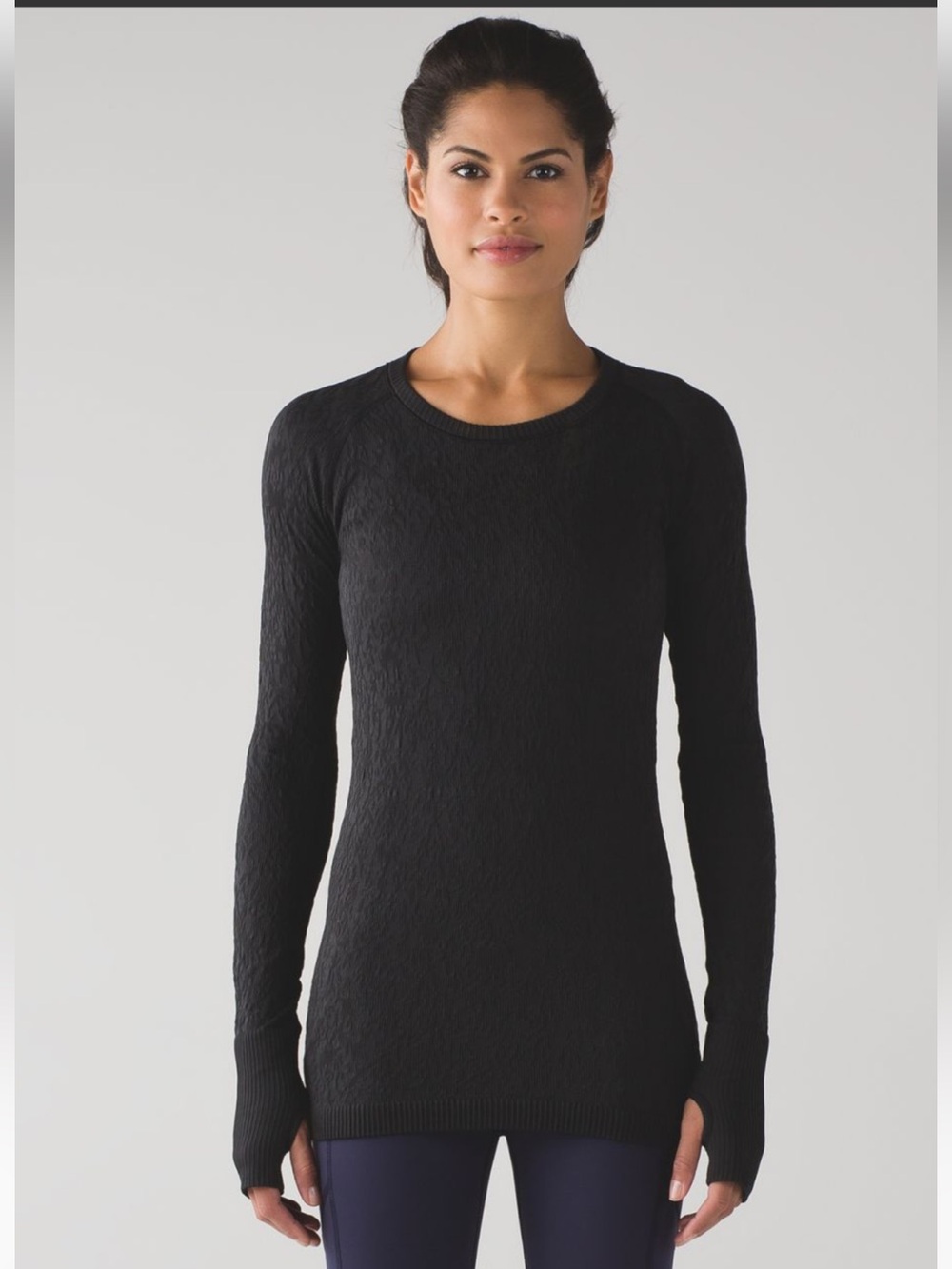 Lululemon Rest Less Pullover-
Black size 8